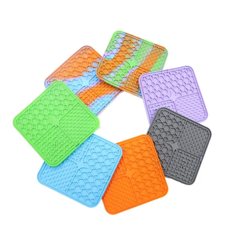 Silicone Lick Mat for Dogs – Slow Feeder & Bathing Distraction Tool