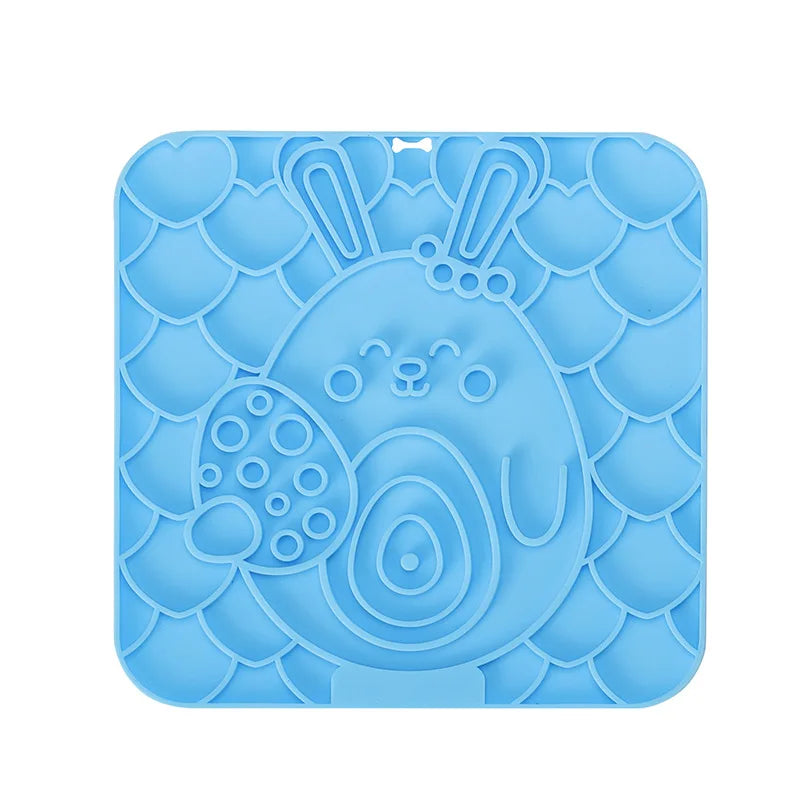 Silicone Lick Mat for Dogs – Slow Feeder & Bathing Distraction Tool