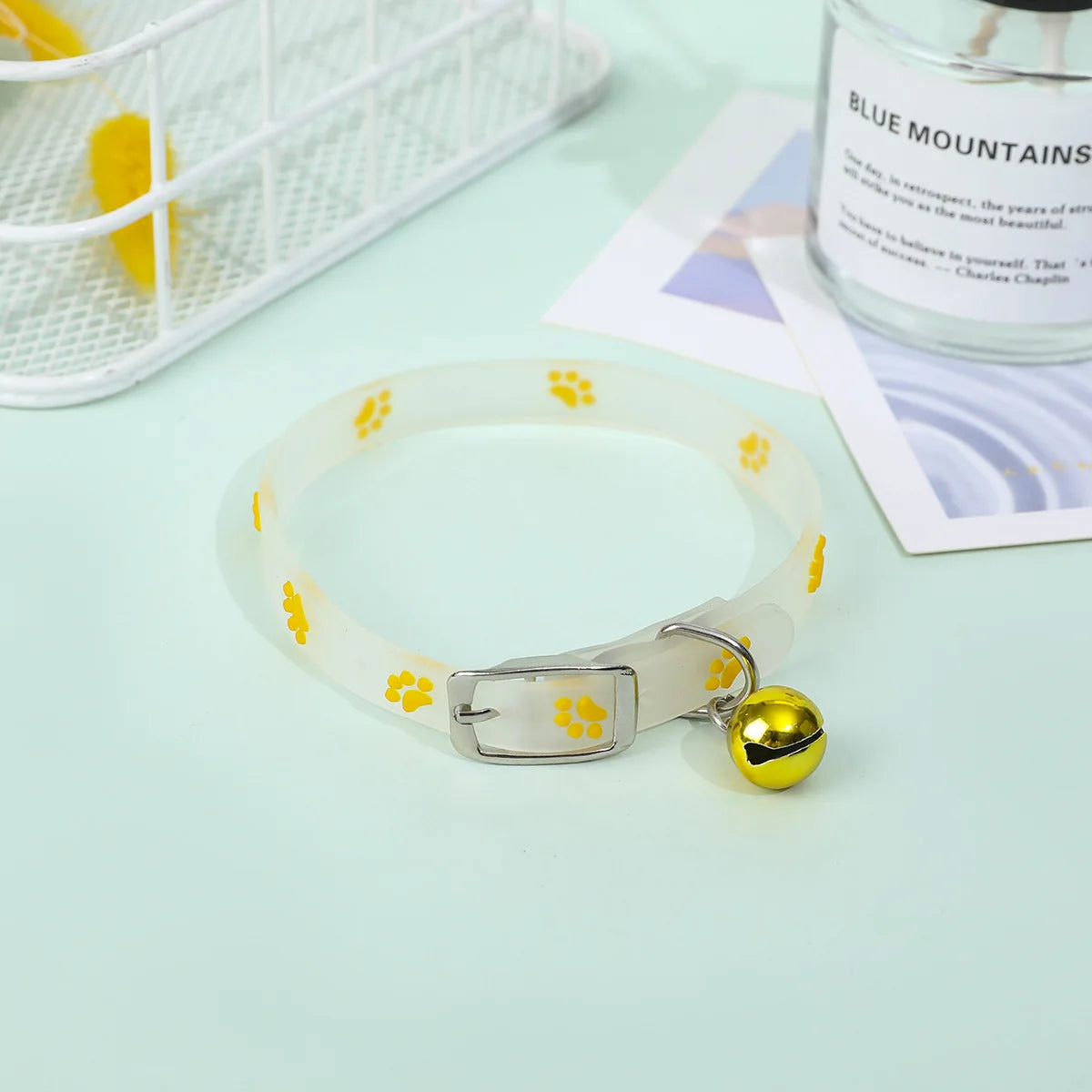 Luminous Silicone Cat Collar with Bell – Anti-Loss & Glow-in-the-Dark