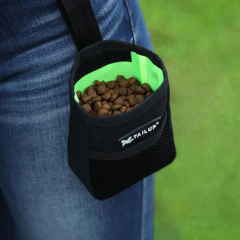 Durable Outdoor Dog Treat Bag – Large Capacity, Wear-Resistant, Waist Pouch