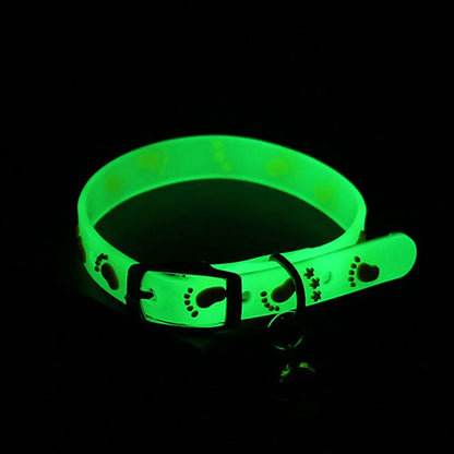 Luminous Silicone Cat Collar with Bell – Anti-Loss & Glow-in-the-Dark
