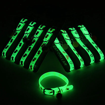 Luminous Silicone Cat Collar with Bell – Anti-Loss & Glow-in-the-Dark
