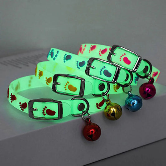 Luminous Silicone Cat Collar with Bell – Anti-Loss & Glow-in-the-Dark